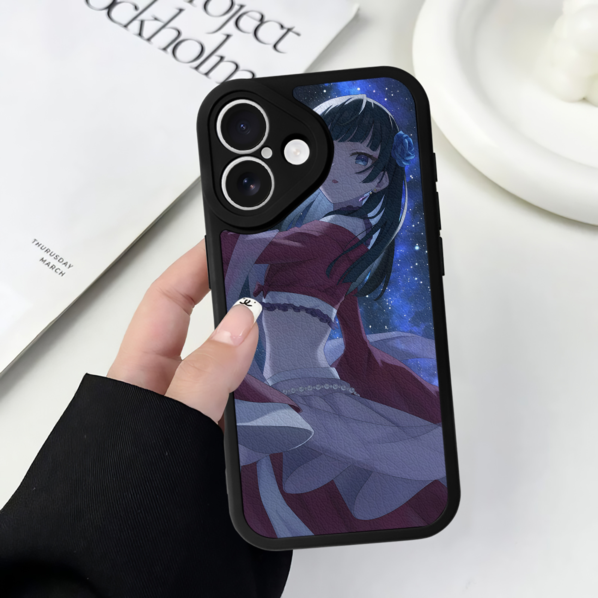 （画像用） 薬屋のひとりごと The Apothecary Diaries 【iPhone 16シリーズ対応】シリコンスマホケース（レザー調） 材質：シリコン